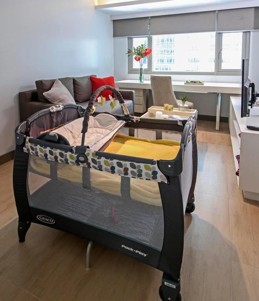 The Mini Suites Eton Tower Makati Makati City Kültér fotó