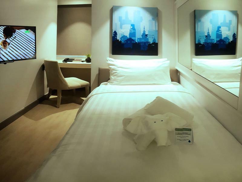 The Mini Suites Eton Tower Makati Makati City Kültér fotó
