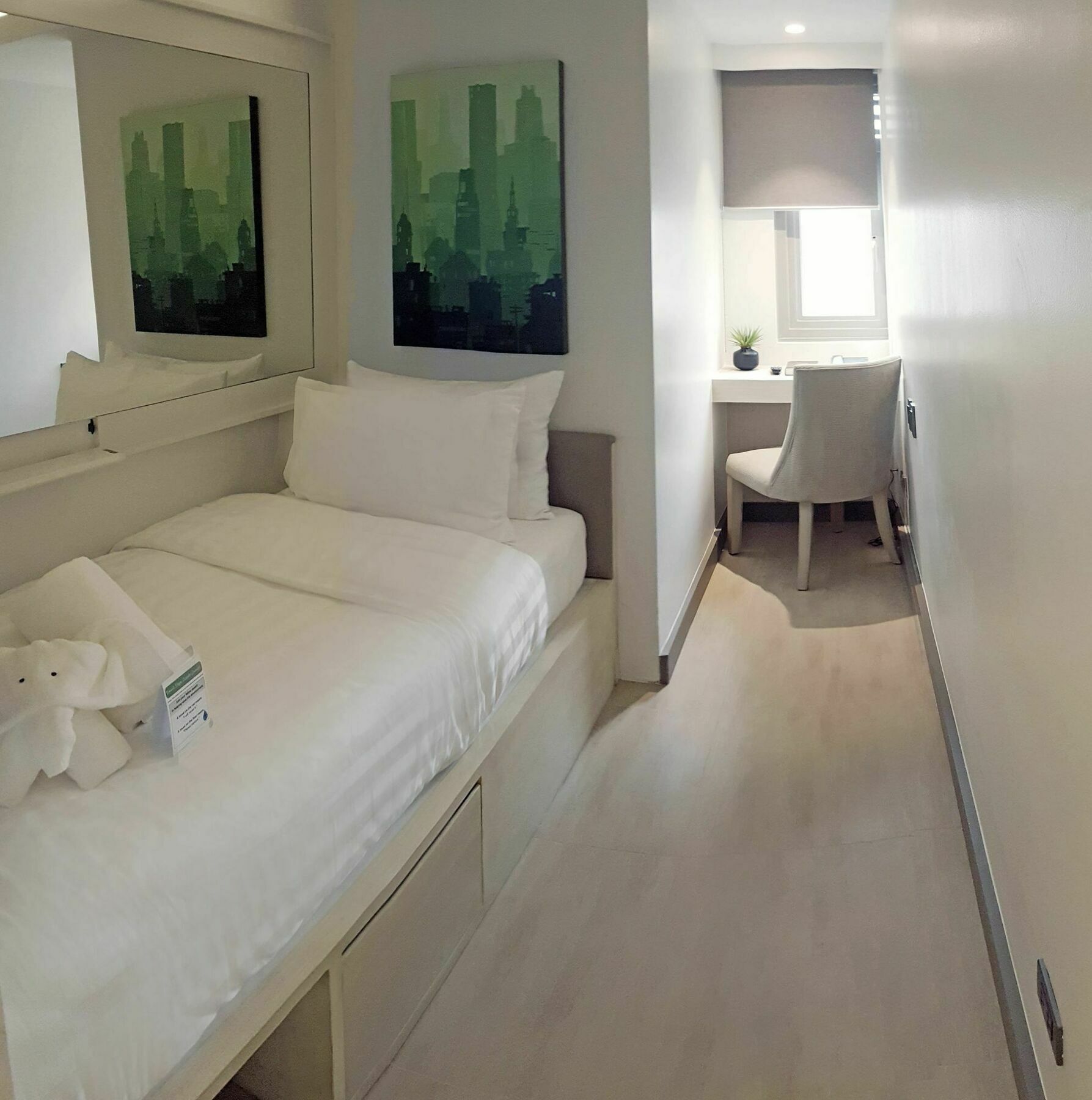 The Mini Suites Eton Tower Makati Makati City Kültér fotó