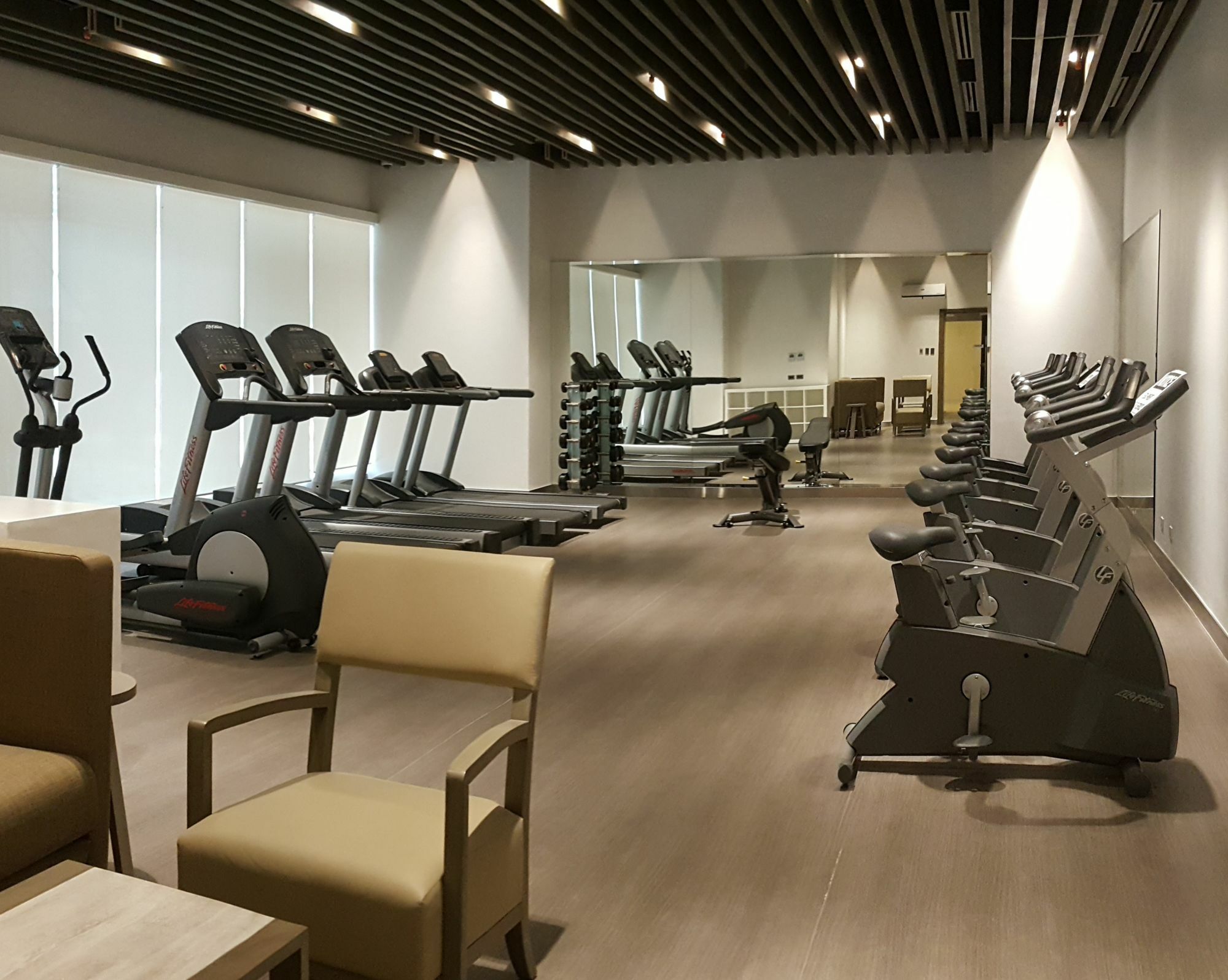 The Mini Suites Eton Tower Makati Makati City Kültér fotó