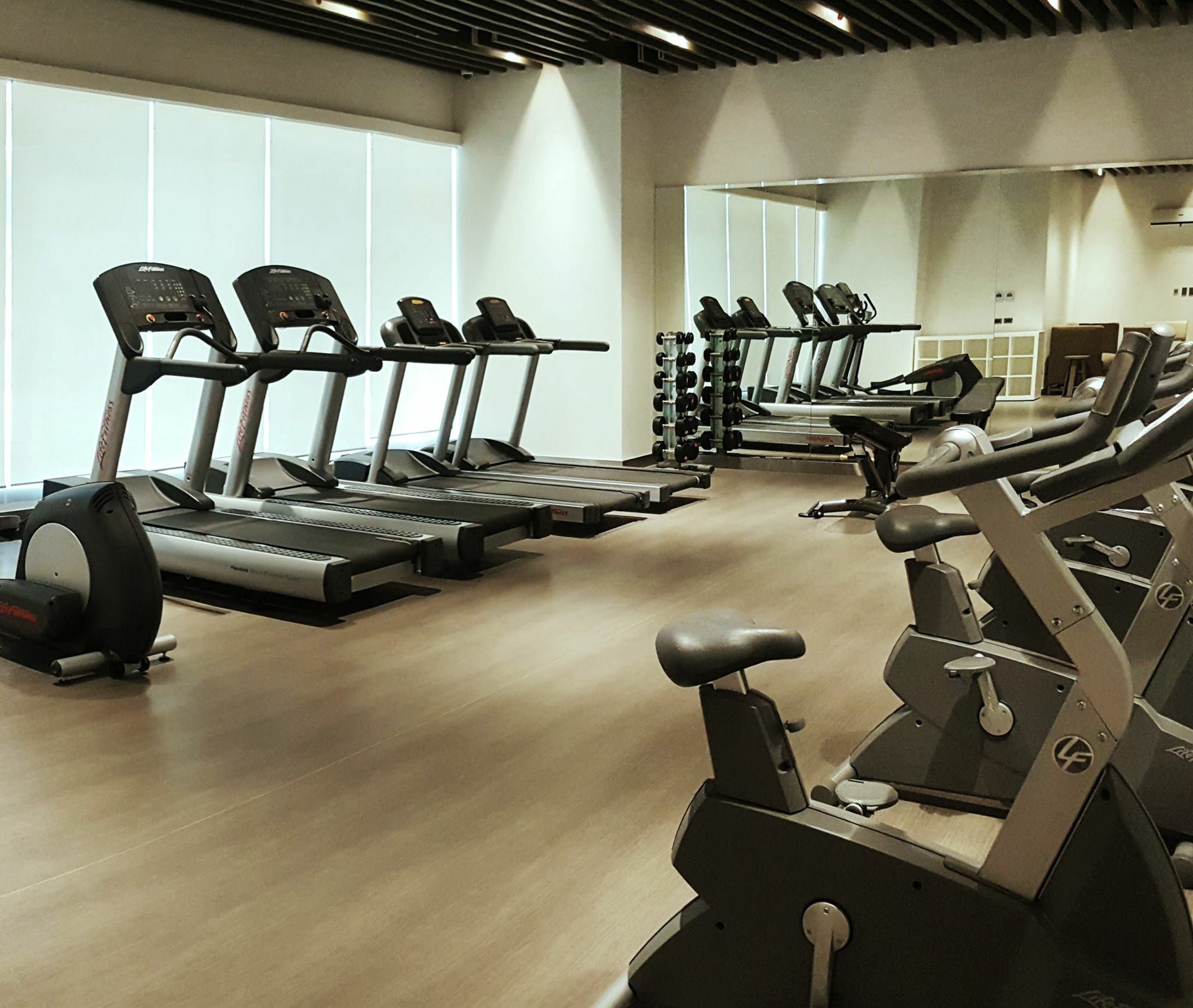 The Mini Suites Eton Tower Makati Makati City Kültér fotó